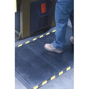 The Andersen Company Happy Feet 2\' x 3\' 1/2\" Anti-Fatigue Matting